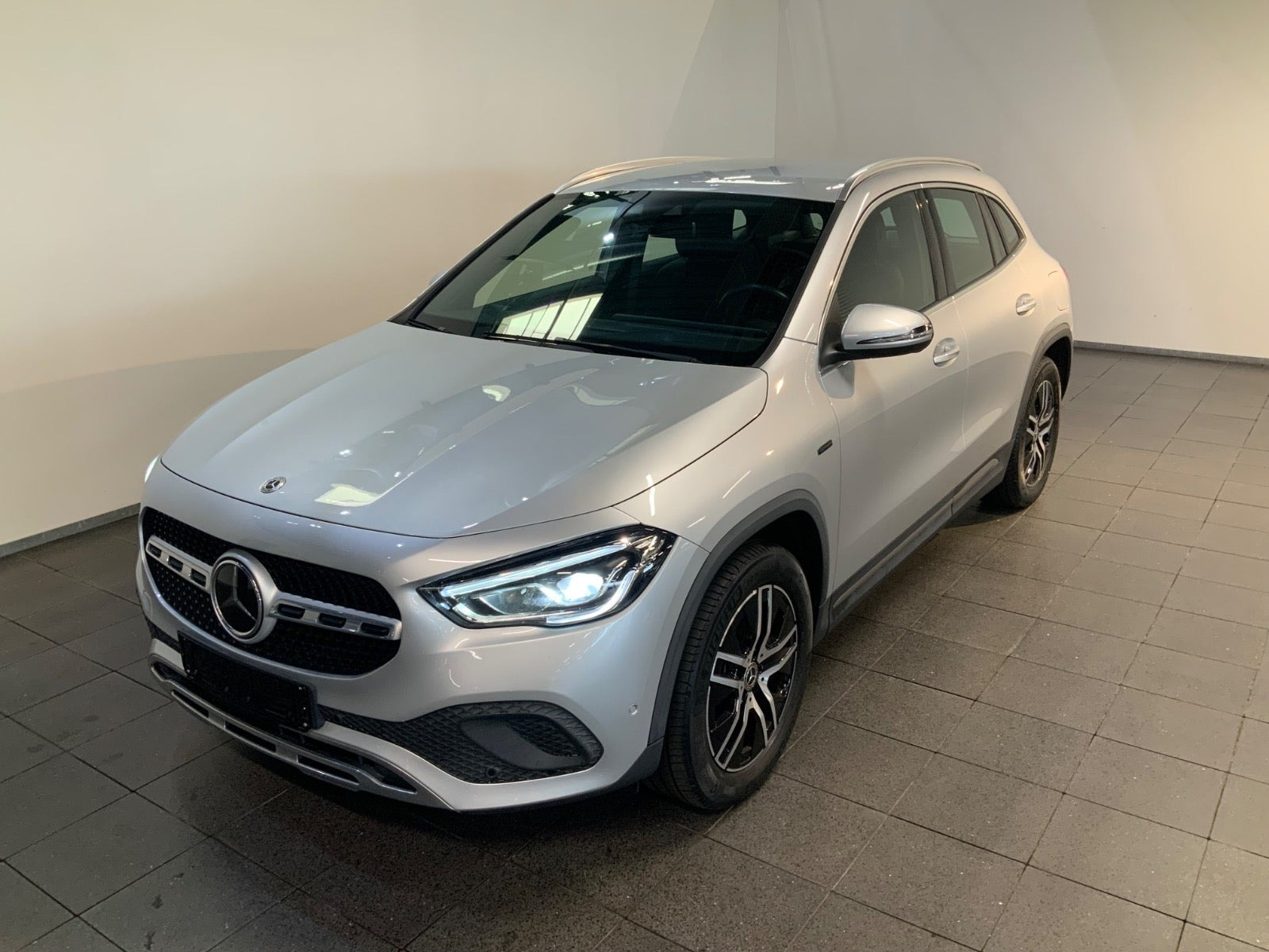 Mercedes GLA250 e 1,3 Progressive aut.
