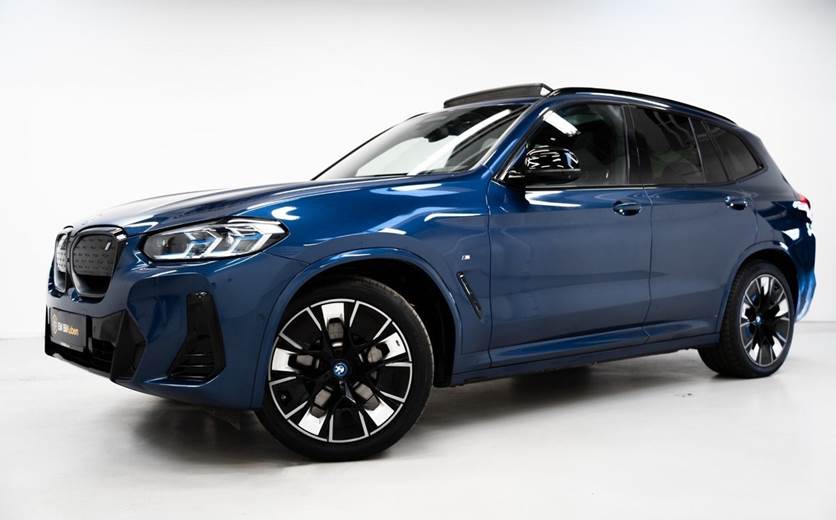BMW iX3 Charged Plus M-Sport