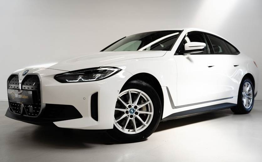 BMW i4 eDrive40