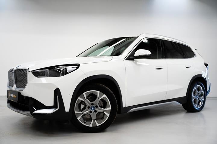 undefined BMW iX1 fra 2025