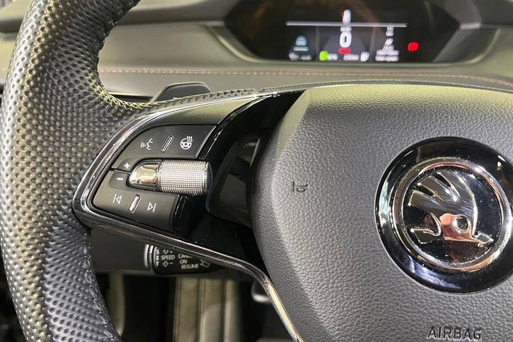 Sort Skoda Enyaq fra 2023