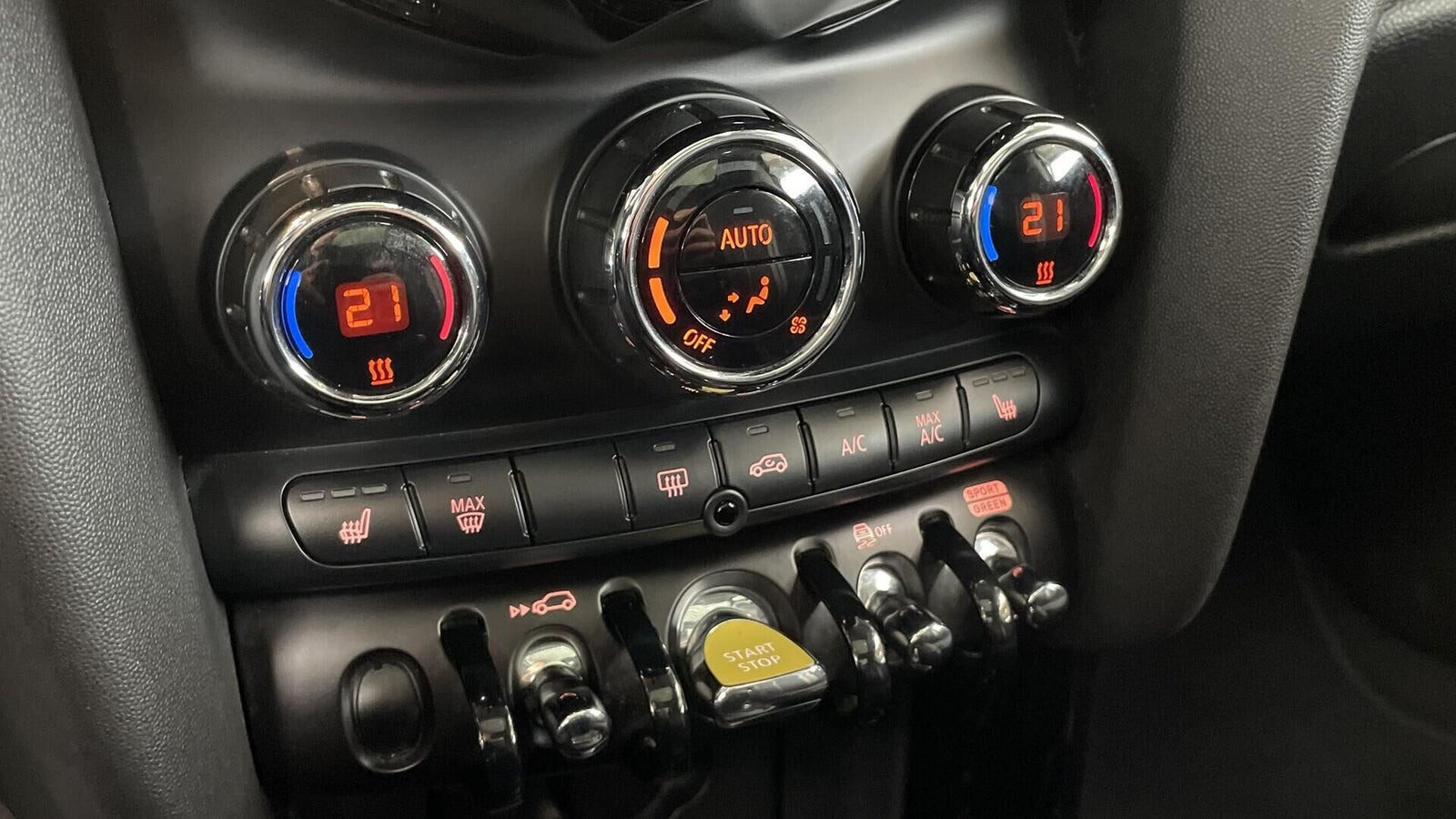 Grå Mini Cooper SE fra 2021