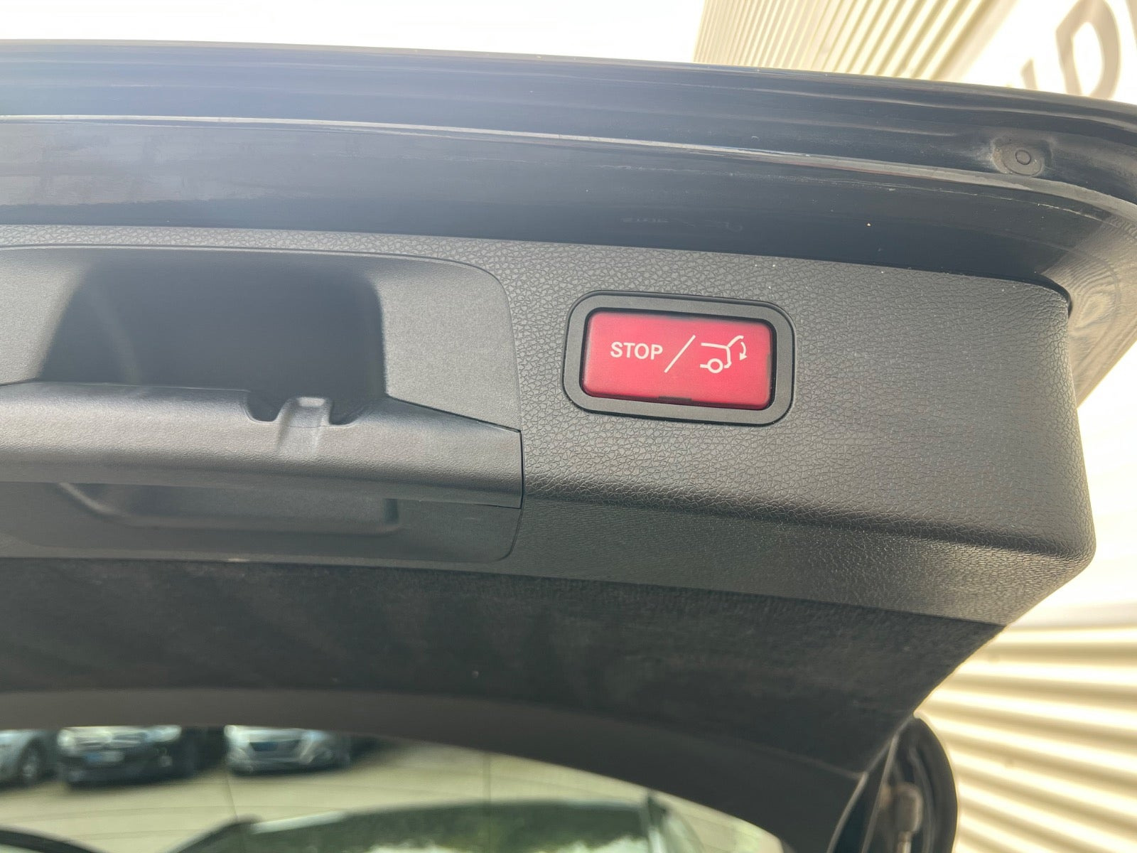 Sort Mercedes E220 d fra 2017