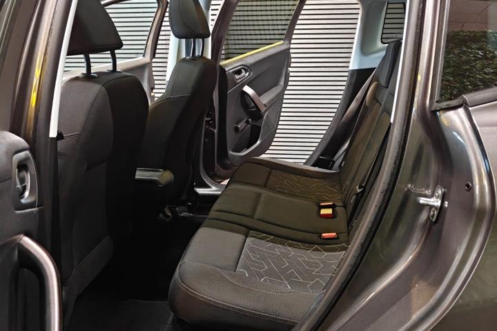 undefined Peugeot 2008 fra 2015