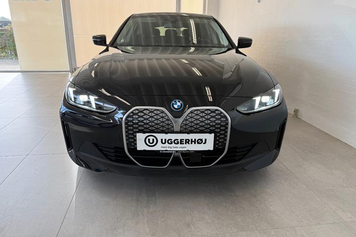 Sort BMW i4 fra 2025