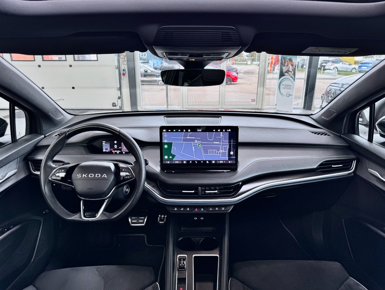 Sort Skoda Enyaq fra 2026