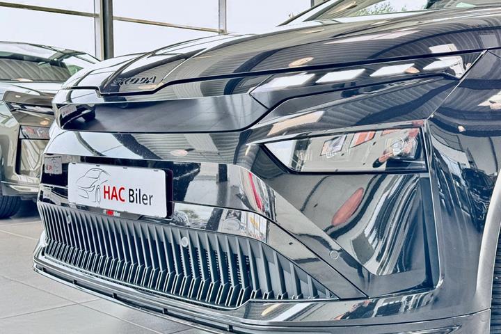 Sort Skoda Enyaq fra 2026