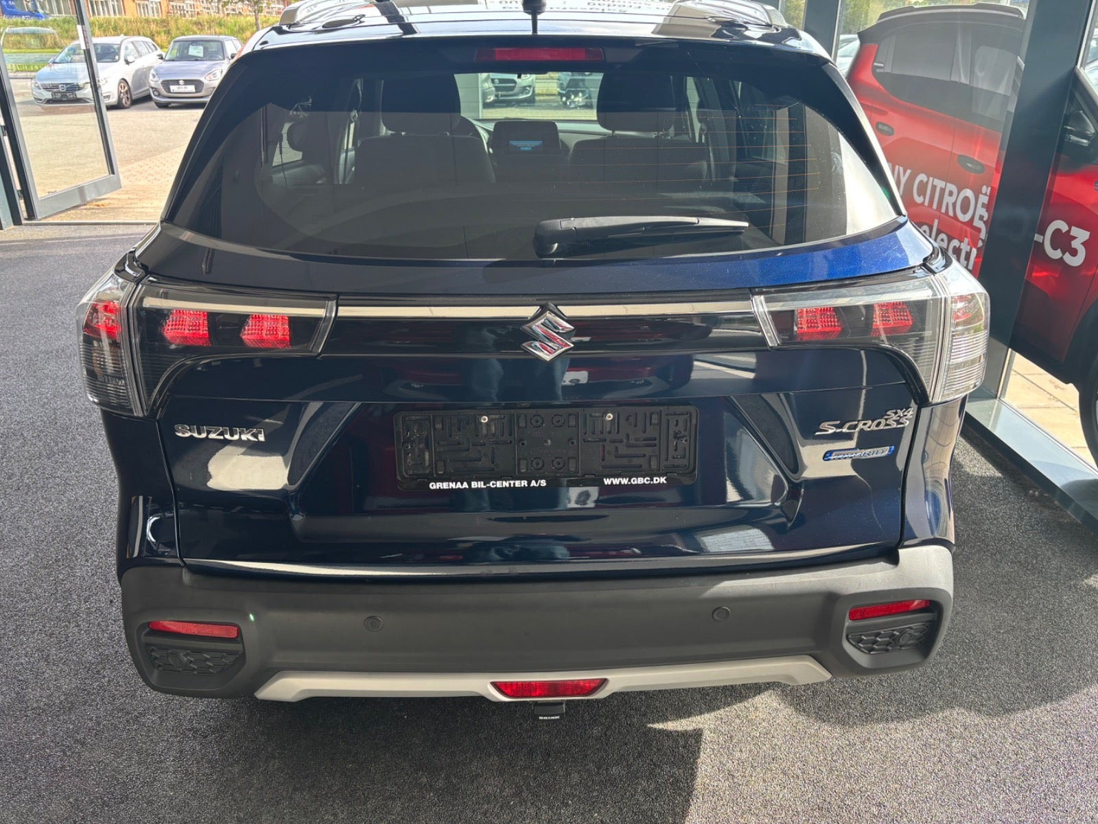 Blå Suzuki S-Cross fra 2022
