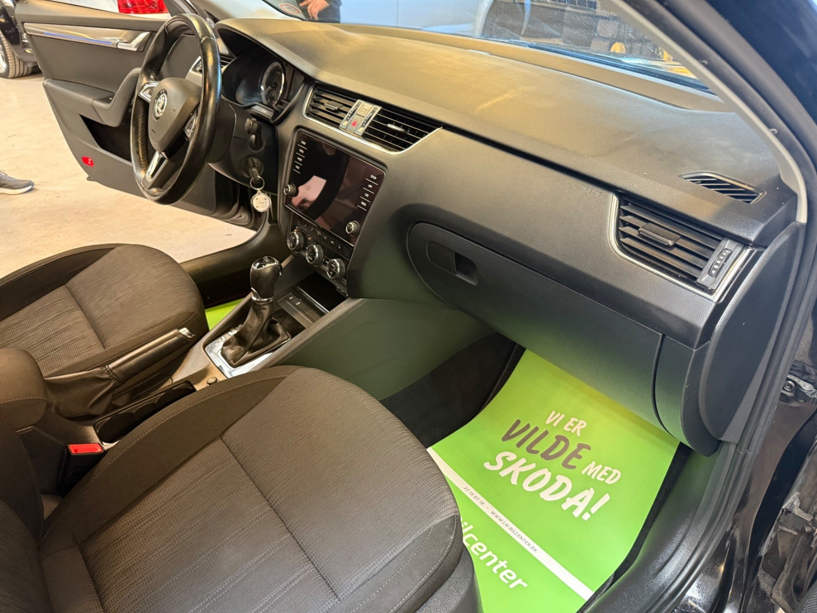 Sort Skoda Octavia fra 2018