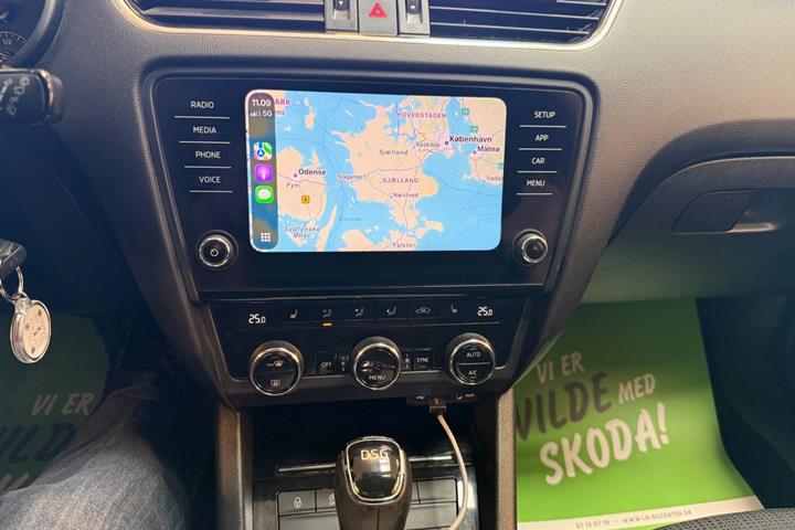 Sort Skoda Octavia fra 2018