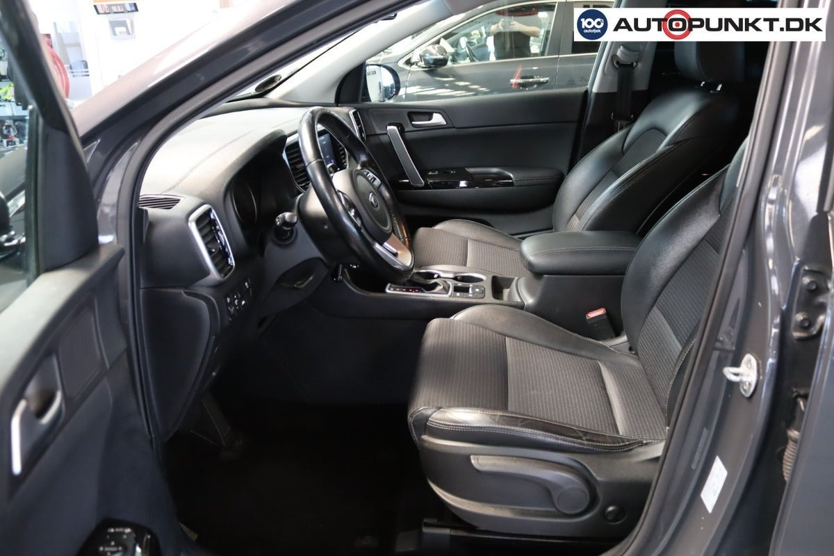 Grå Kia Sportage fra 2019