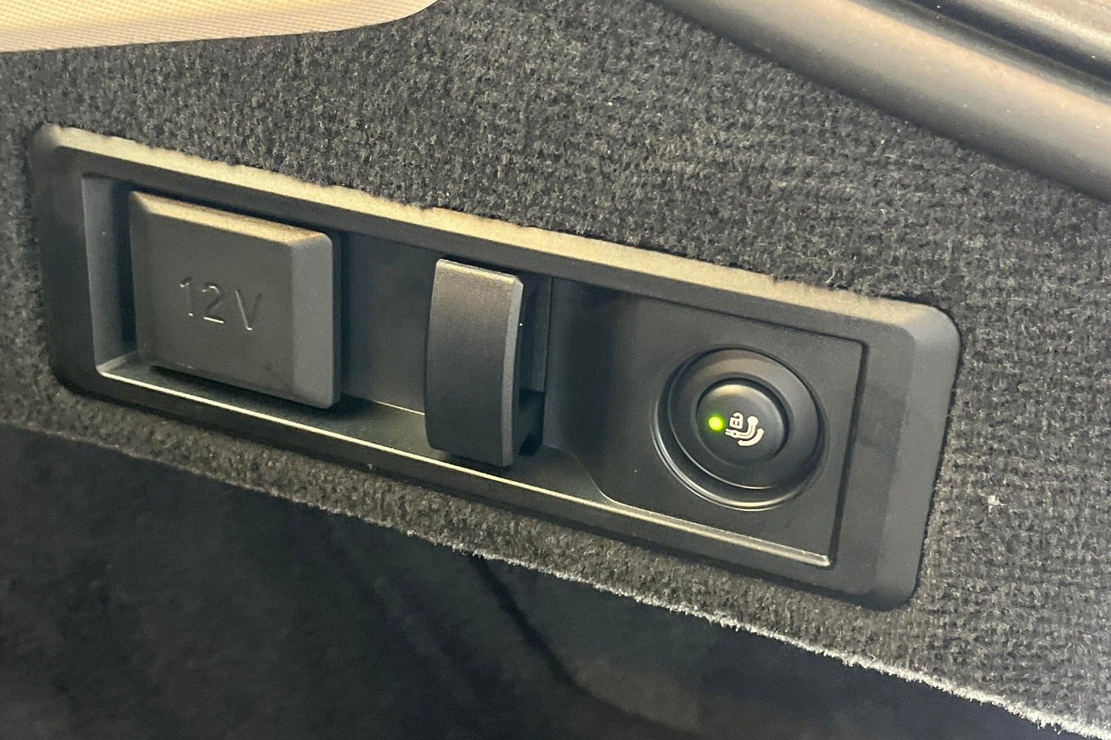 Hvid BMW i4 fra 2024