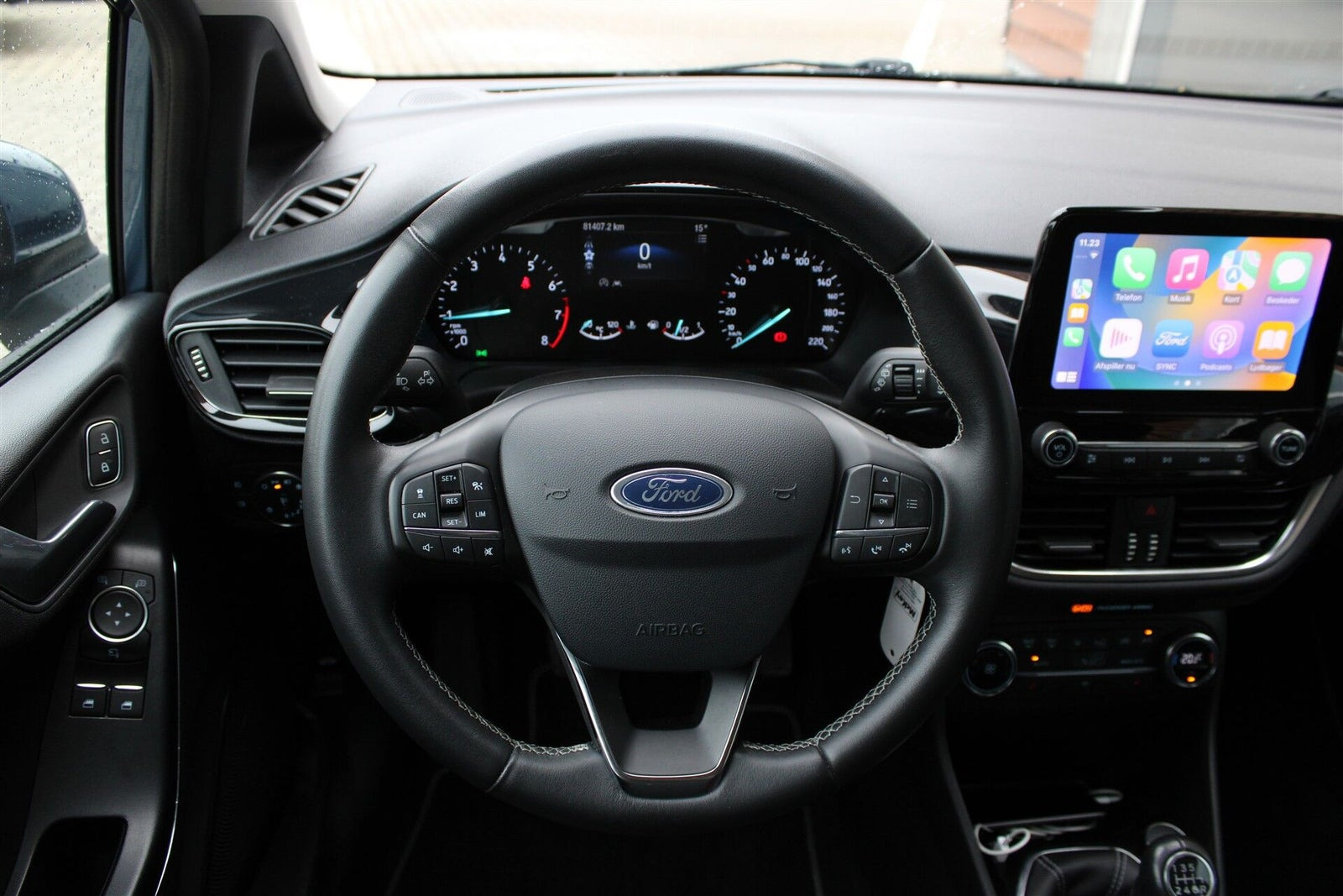 Blå Ford Fiesta fra 2019