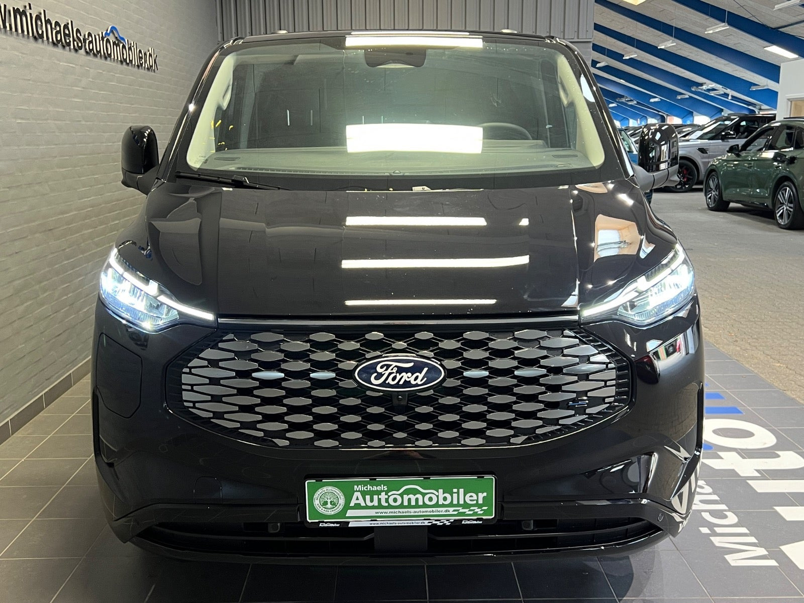 Sort Ford E-Transit Custom 340 L2 fra 2026