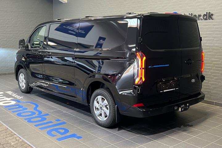 Sort Ford E-Transit Custom 340 L2 fra 2026