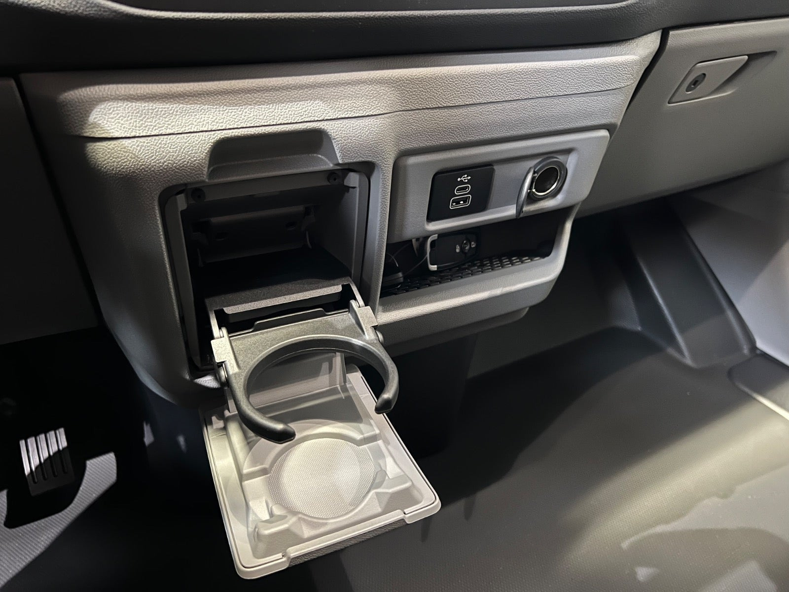 Sort Ford E-Transit Custom 340 L2 fra 2026
