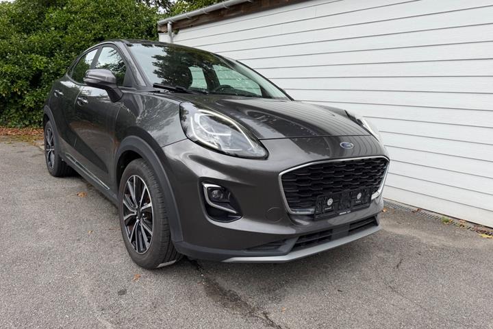 Grå Ford Puma fra 2021