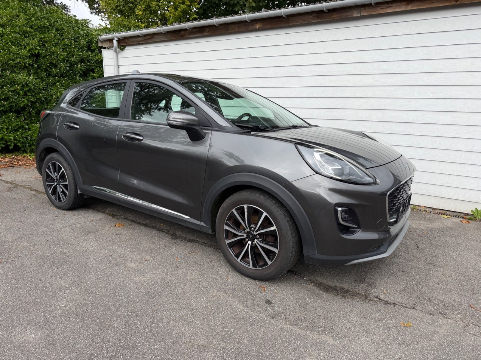 Grå Ford Puma fra 2021