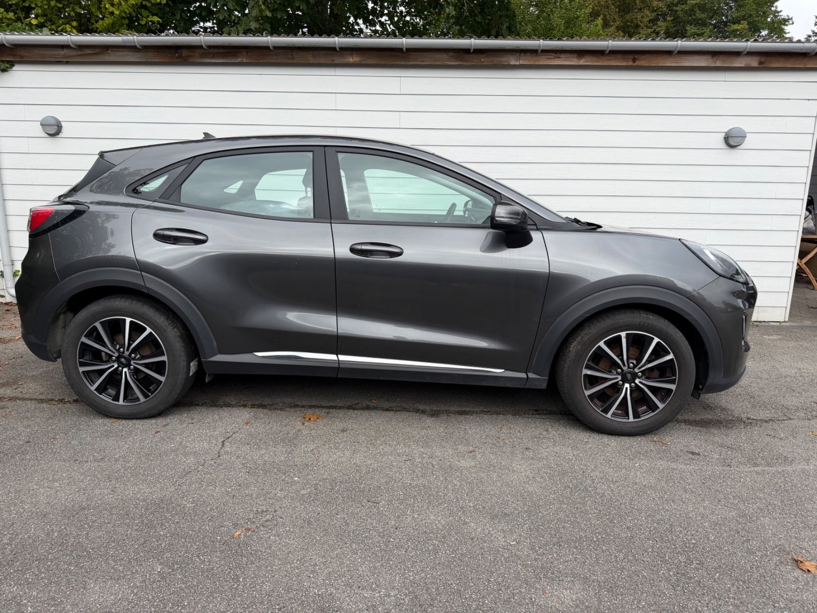 Grå Ford Puma fra 2021