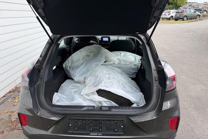 Grå Ford Puma fra 2021