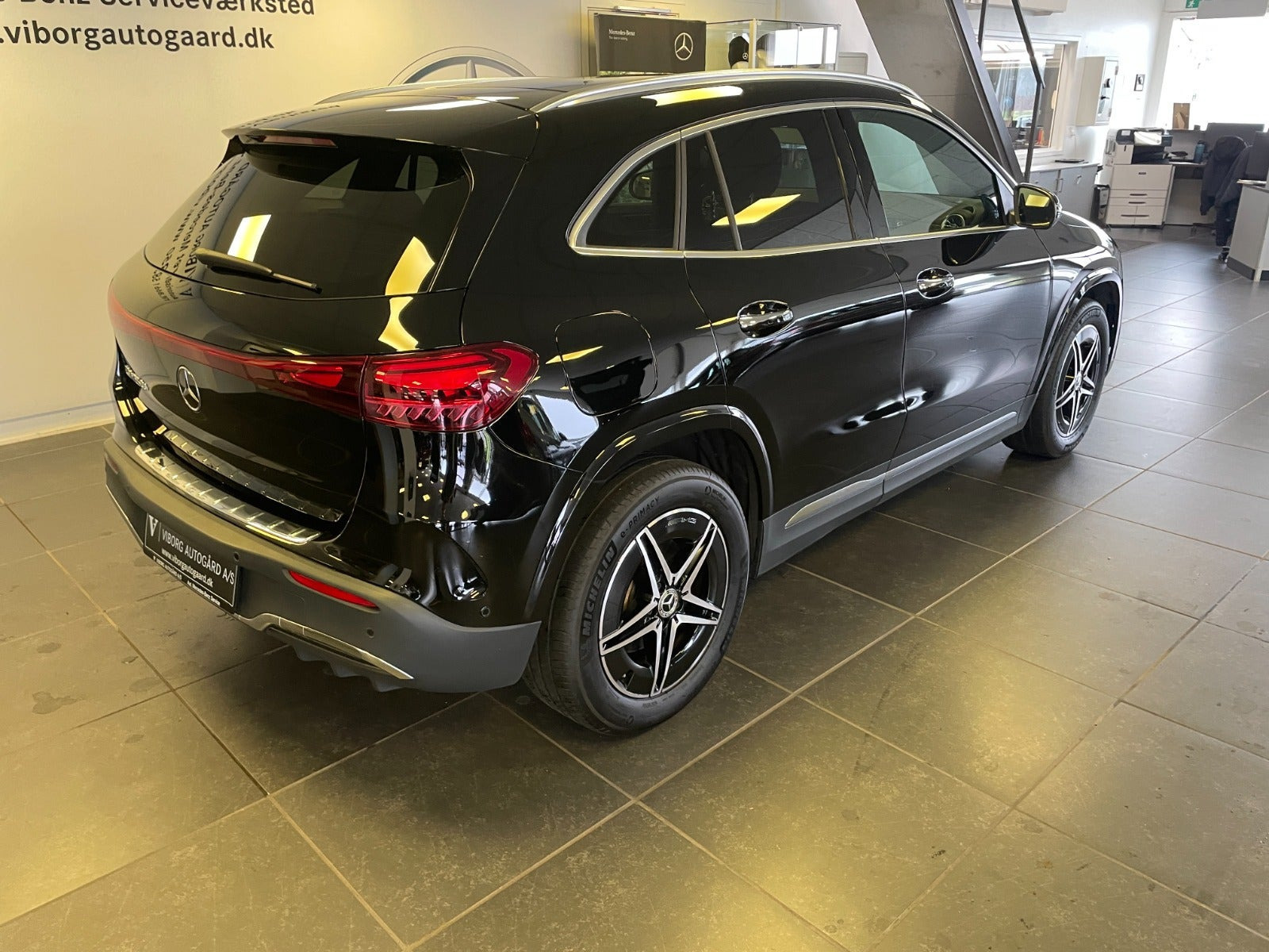 Sort Mercedes EQA250+ fra 2025