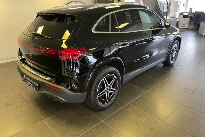 Sort Mercedes EQA250+ fra 2025