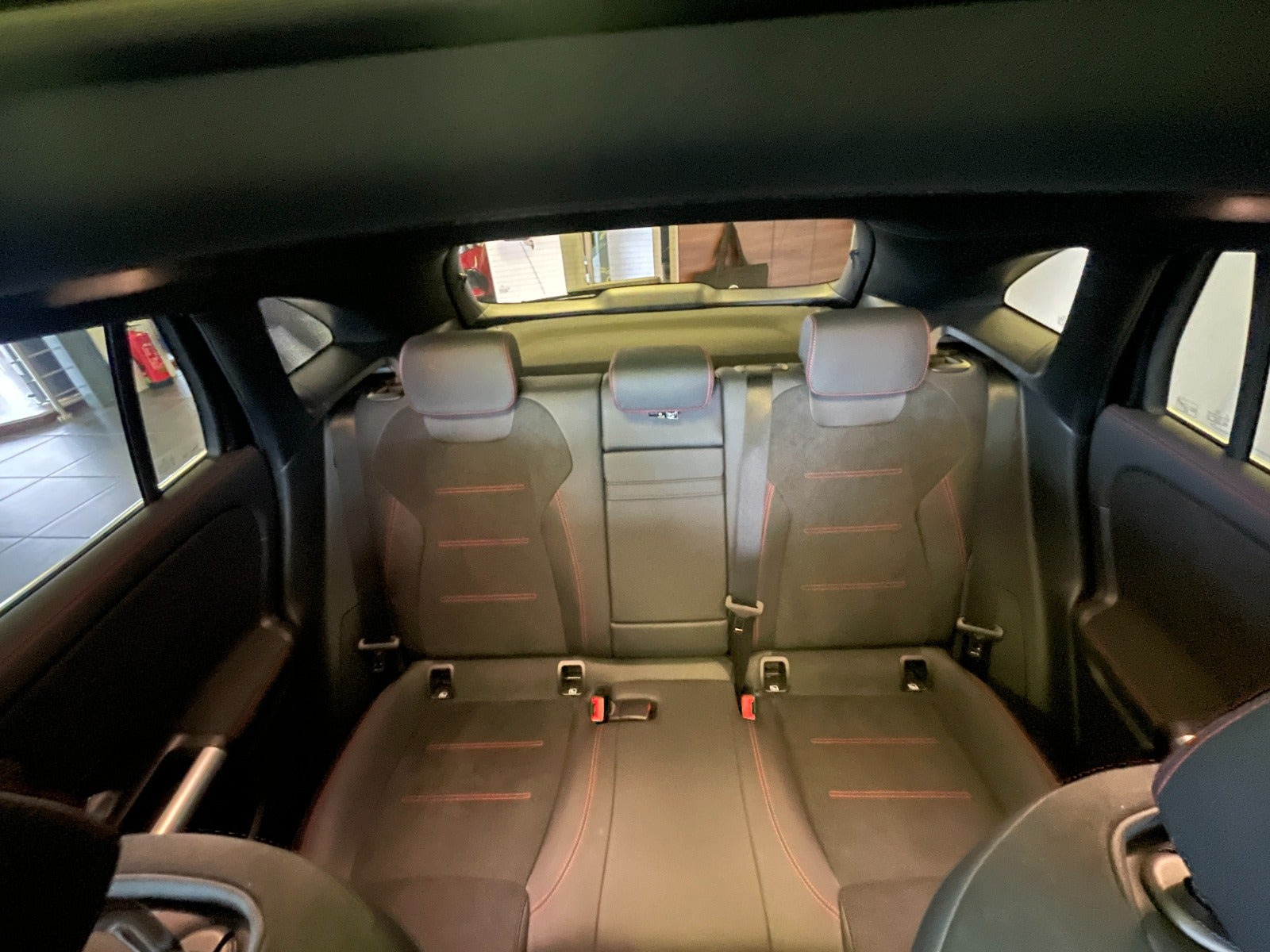 Sort Mercedes EQA250+ fra 2025