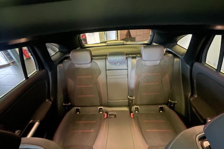 Sort Mercedes EQA250+ fra 2025