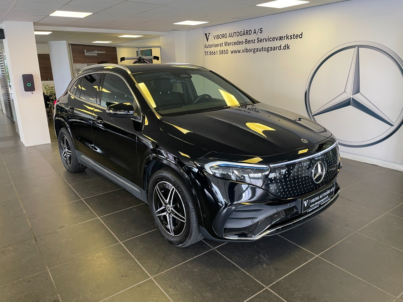 Sort Mercedes EQA250+ fra 2025