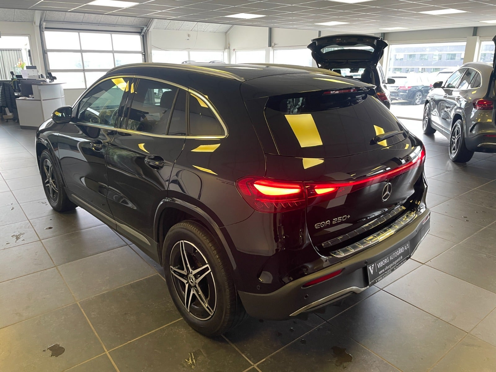 Sort Mercedes EQA250+ fra 2025