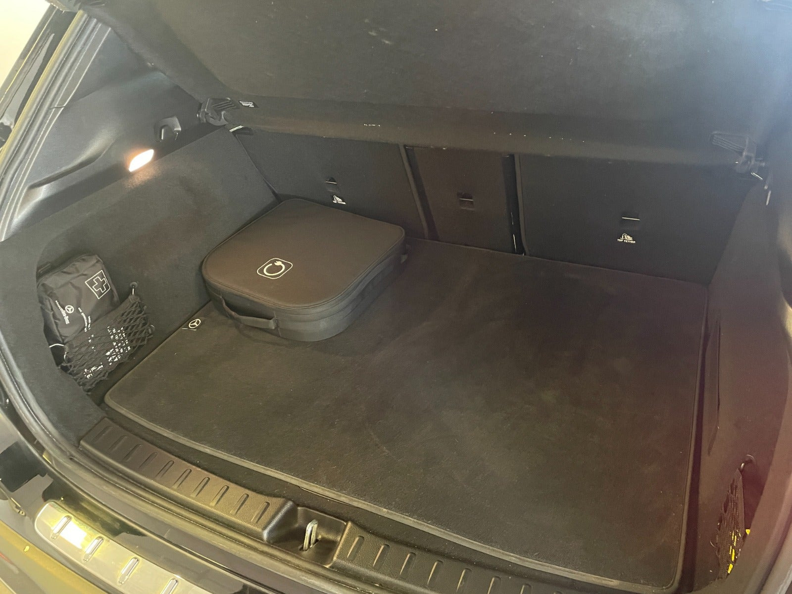 Sort Mercedes EQA250+ fra 2025