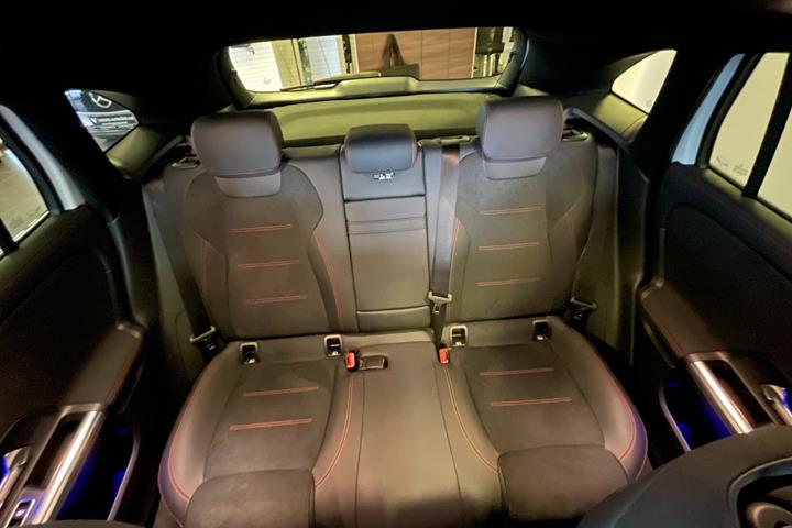 Hvid Mercedes EQA250+ fra 2026