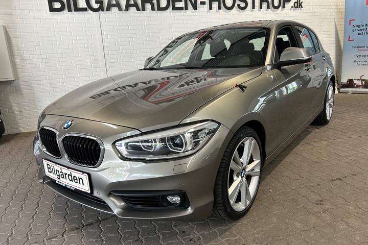 Orange BMW 118d fra 2017 set udefra