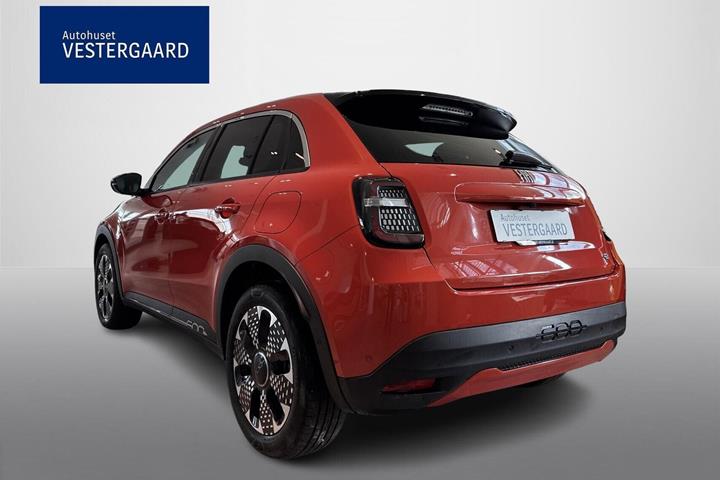 Orange Fiat 600e fra 2025