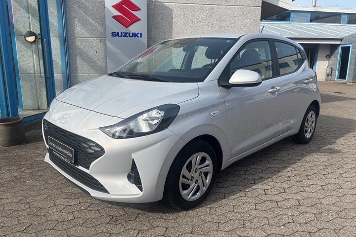 Hvid Hyundai i10 fra 2024