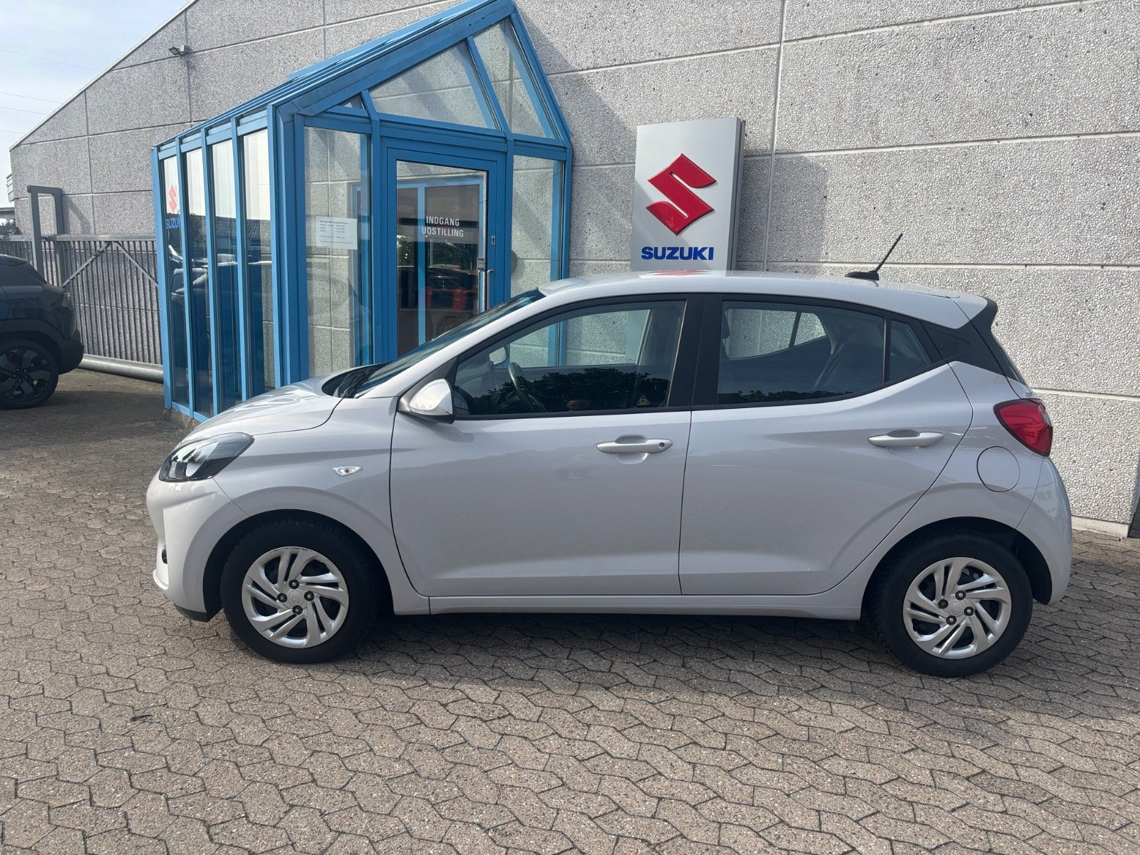 Hvid Hyundai i10 fra 2024