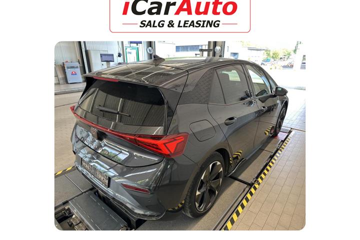 Grå Cupra Born fra 2023