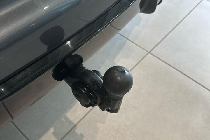 Brun Cupra Tavascan fra 2025