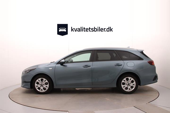 Grå Kia Ceed fra 2023