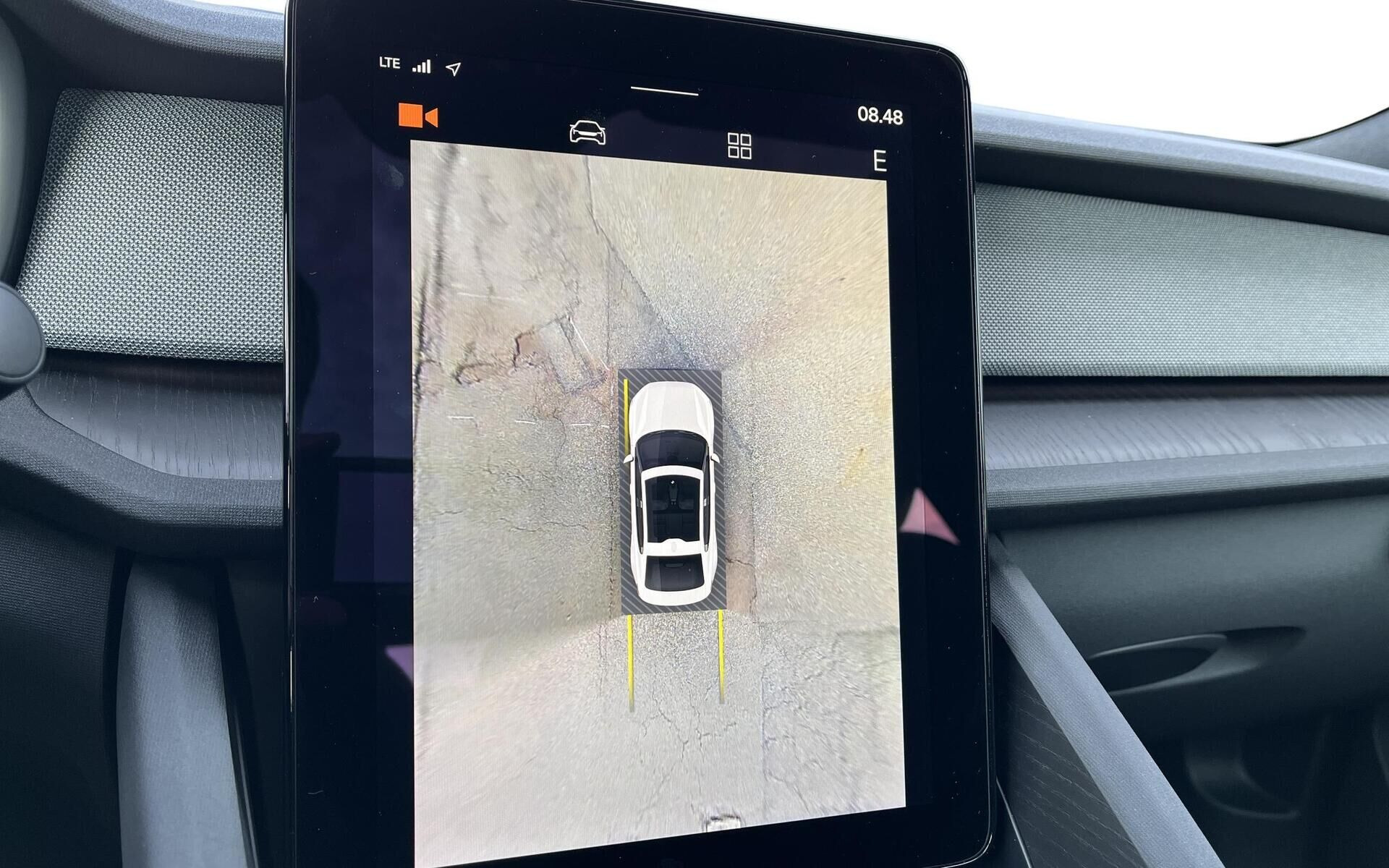 Blå Polestar 2 fra 2023