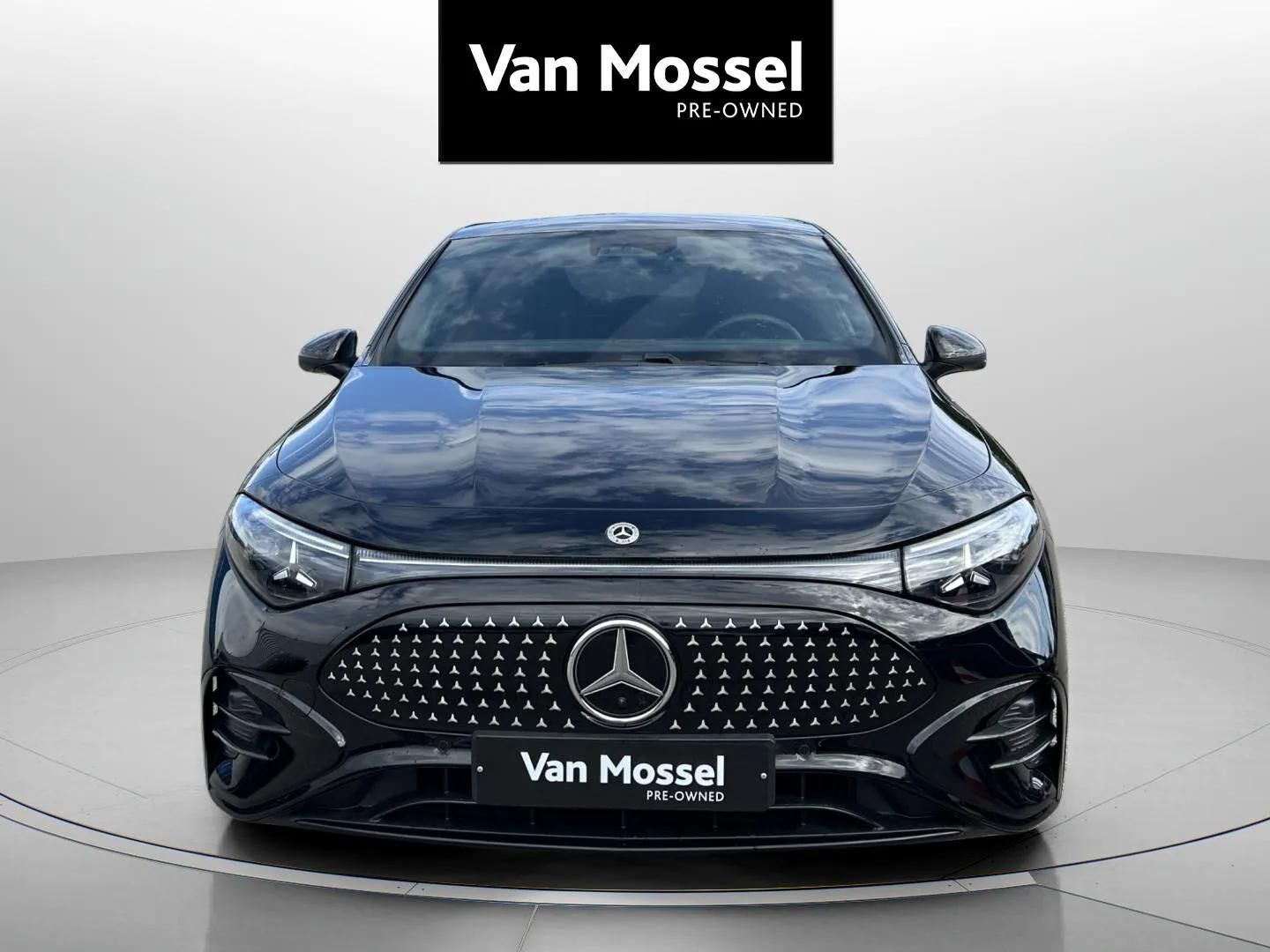 Sort Mercedes CLA250+ fra 2025