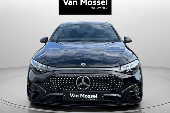 Sort Mercedes CLA250+ fra 2025