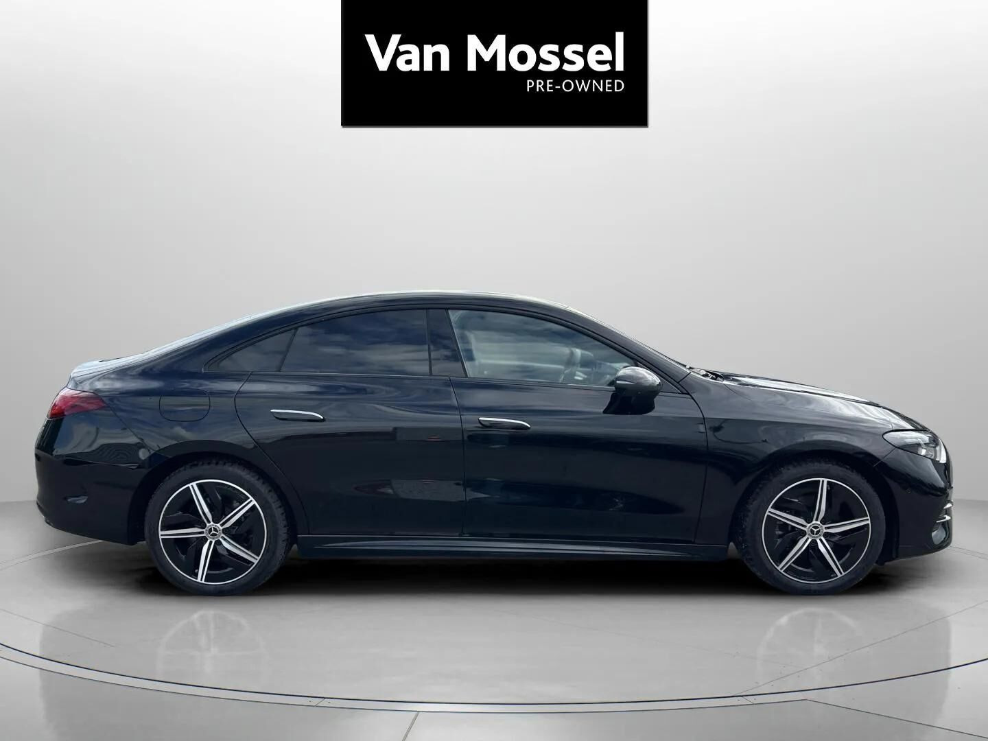 Sort Mercedes CLA250+ fra 2025