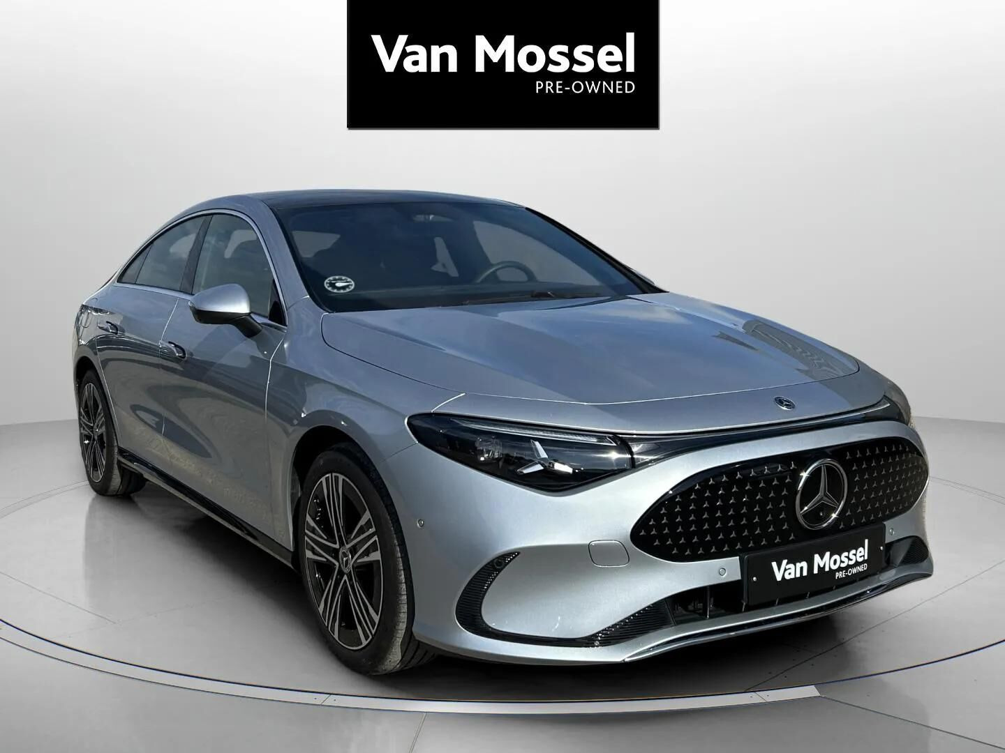 Sølv Mercedes CLA250+ fra 2026