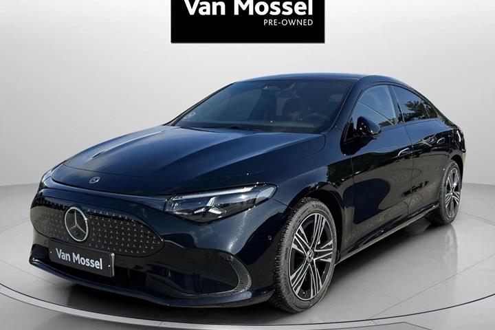 Sort Mercedes CLA250+ fra 2025