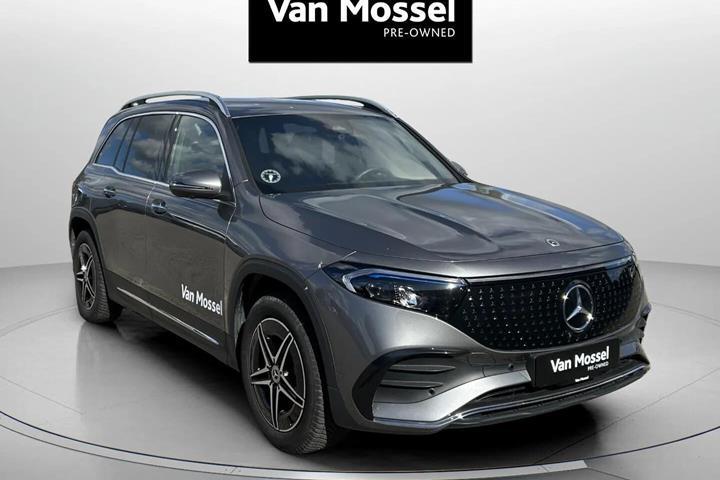 Grå Mercedes EQB250+ fra 2025
