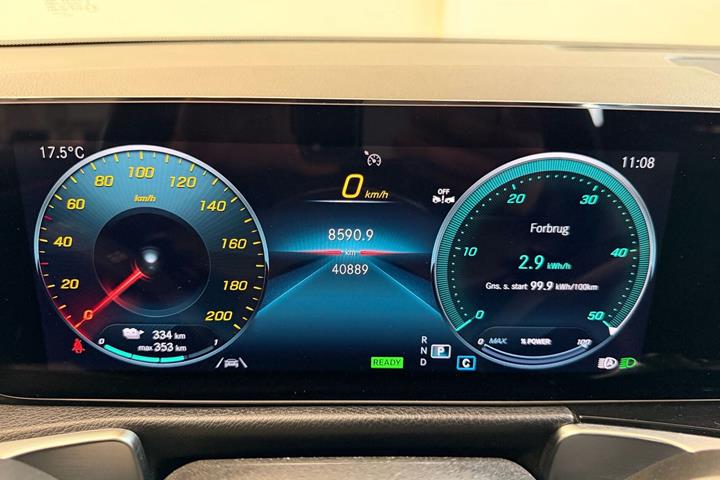 Sort Mercedes EQB250+ fra 2023