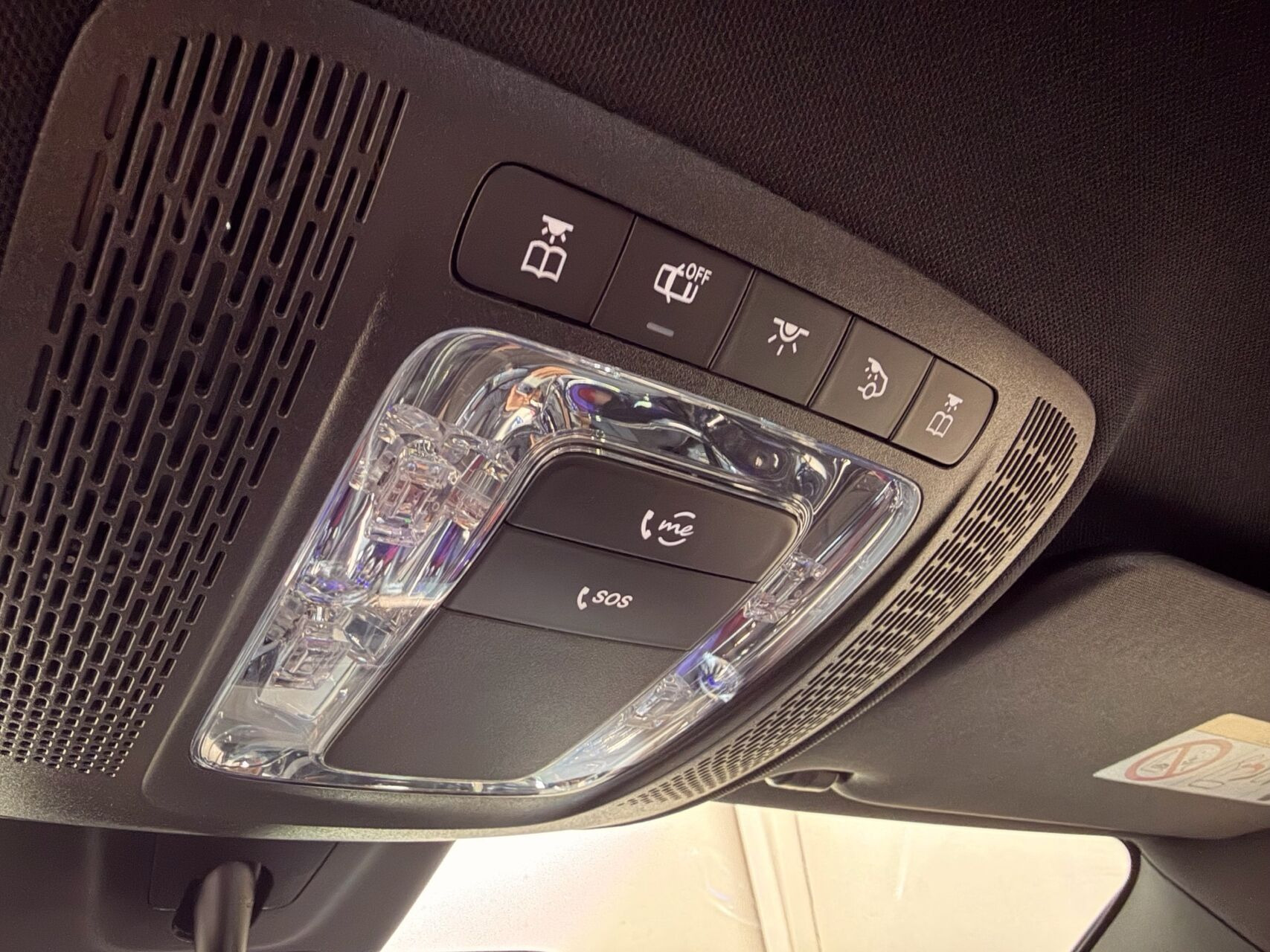 Sort Mercedes EQB250+ fra 2023