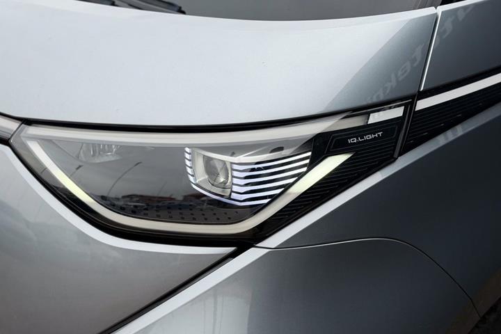 Sølv VW ID.Buzz fra 2024