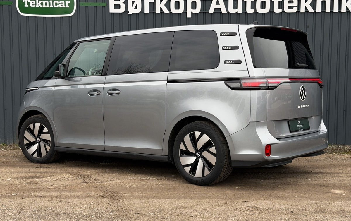 Sølv VW ID.Buzz fra 2024